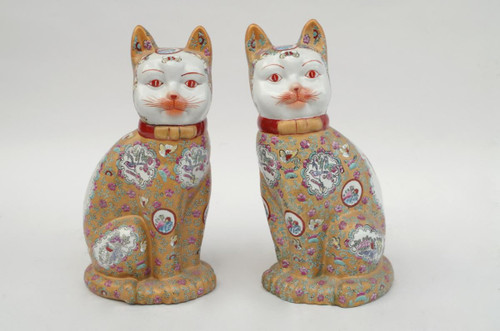 Paire de sculptures « Chats » en faïence chinoise, XXème siècle - LS3447321