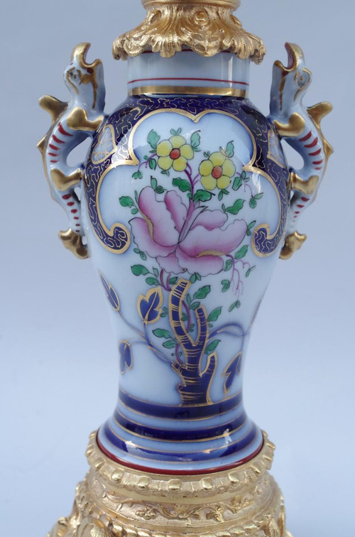 Pair of Valentine porcelain lamps with lizard sockets, circa 1880 - LS3458961