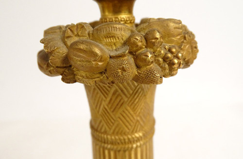 Paire Bougeoirs Flambeaux Bronze Doré Papillons Fleur Fruit Ier Empire XIXè