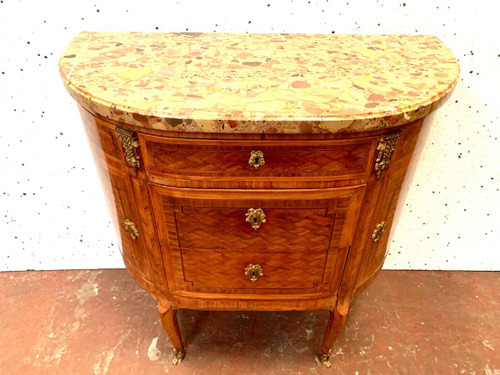 Commode En Demi Lune De Style Louis XVI Marqueterie A Fond De Cube XX Siècle