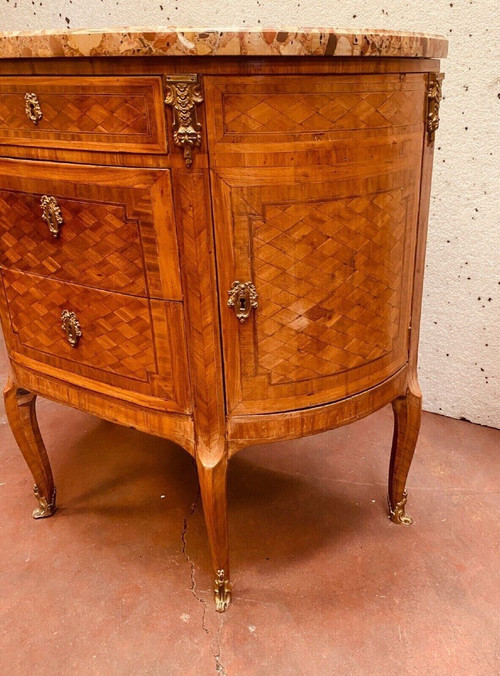 Commode En Demi Lune De Style Louis XVI Marqueterie A Fond De Cube XX Siècle