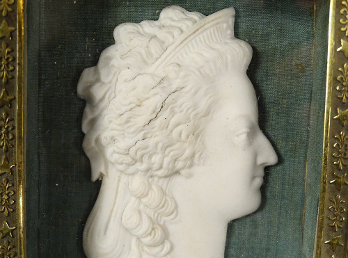 Ritratto profilo busto di biscuit Regina Maria Antonietta Miniatura Inizio XIX secolo