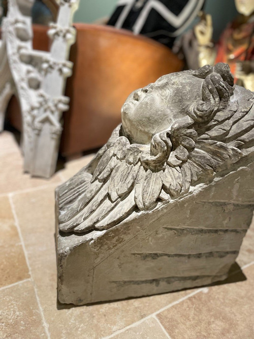 Important Corbeau à Tête d'Anges - Fin XVIIe