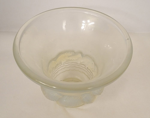 Vase Gegossenes Opalglas René Lalique Modell Piriac Fische 20. Jhd.