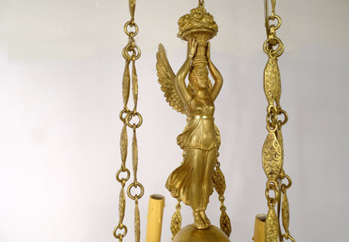 Empire 6-light gilt bronze chandelier Renommée Victoire Ailée Cygnes 19th century