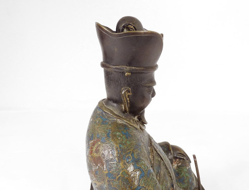 Scultura in bronzo con smalto cloisonné Saggio seduto Giappone XIX secolo