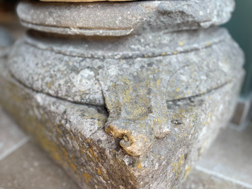 Important Stone Applique Capital - Late 12th Century