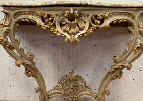 Louis XV Style Carved Console In Painted And Gilded Wood XX Century