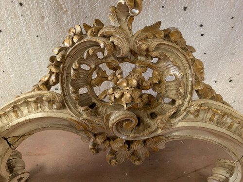 Louis XV Style Carved Console In Painted And Gilded Wood XX Century