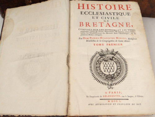 Libri di storia ecclesiastica Bretagna Morice Arms Anne Bretagne 18th