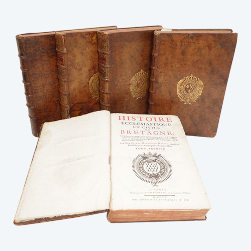 Libri di storia ecclesiastica Bretagna Morice Arms Anne Bretagne 18th