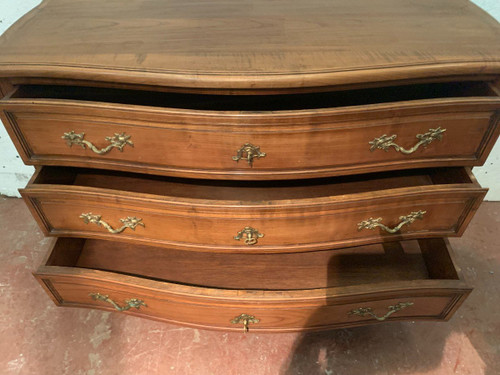 Cassettone Con Facciata Curva In Stile Provenzale XVIII Secolo