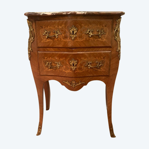 Petite Commode Galbée En Bois De Placage De Style Louis XV / XX Siècle