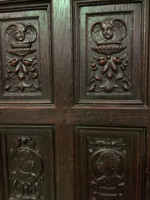 Meuble De Rangement A Trois Portes De Style Renaissance XX Siècle