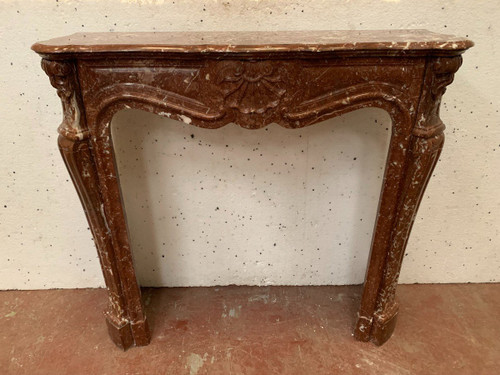 Louis XV Style Three Shell Fireplace In Royal Red Marble XIX Century
