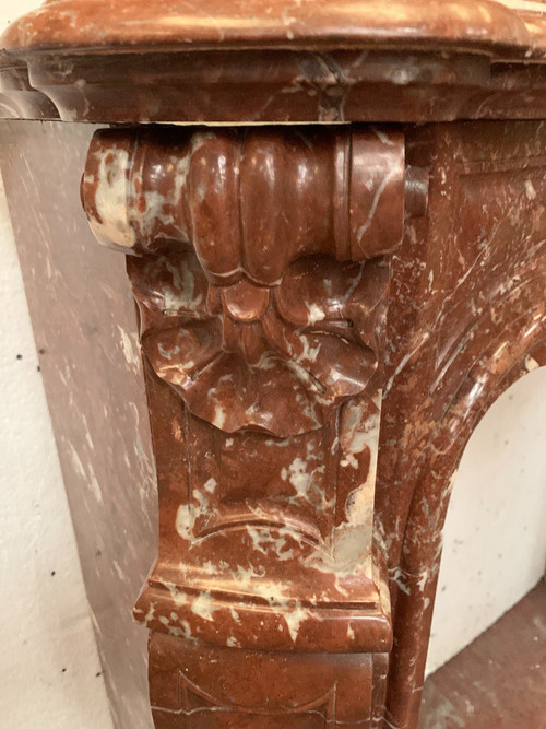 Louis XV Style Three Shell Fireplace In Royal Red Marble XIX Century