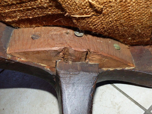 Coppia di poltrone cabriolet in faggio Luigi XV del XVIII secolo