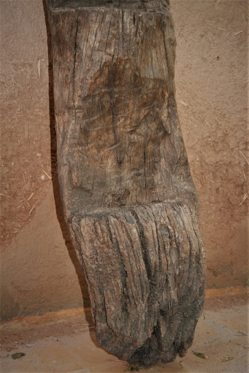 Spettacolare scala da soffitta africana.