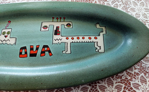 Grande piatto ovale di Vallauris in gres da identificare metà del XX secolo