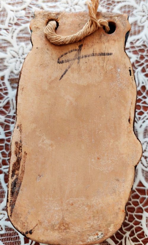 Coppia di piccole mensole da parete in terracotta bretone da identificare