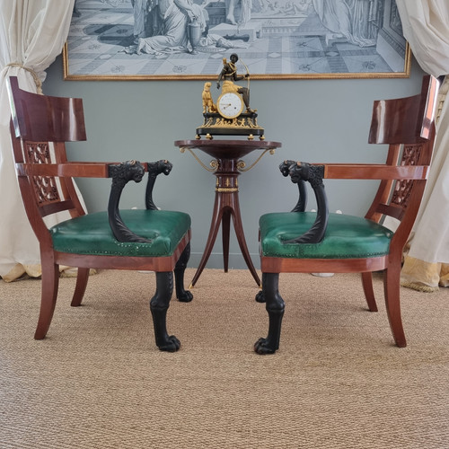 Jacob Frères, paire de fauteuils de cabinet d'époque Consulat. 