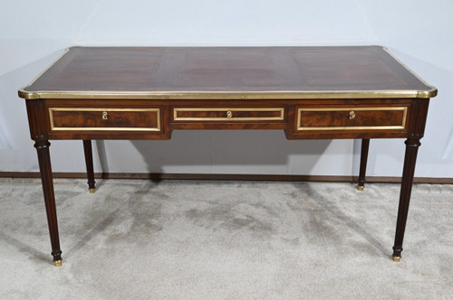 Bureau Plat en Acajou, style Louis XVI – 1ère Partie du XIXe