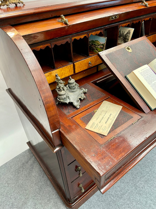 Bureau à cylindre victorien en acajou avec tiroir secret 1830