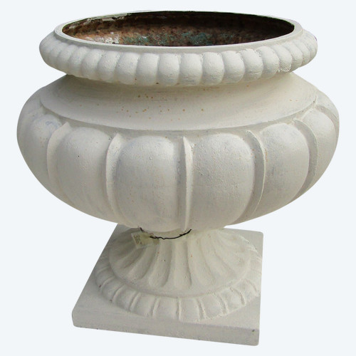 Garden vase