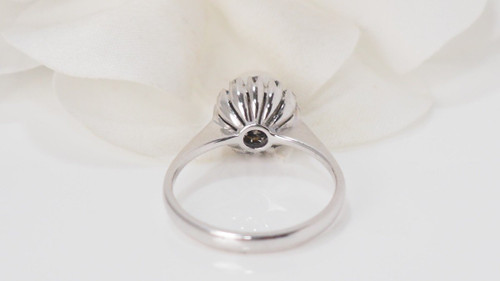 Anello In Oro Bianco Perla Coltivata E Diamanti