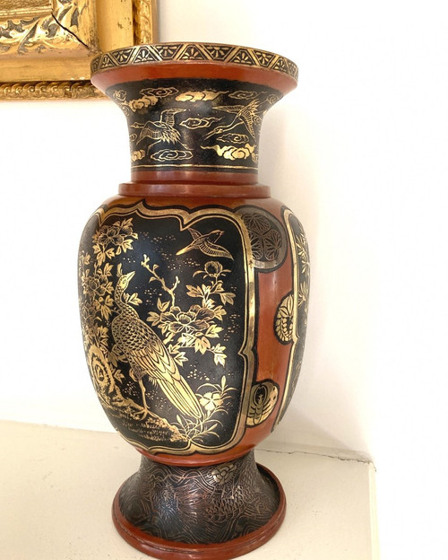 Vaso giapponese Dinanderie, laccato, intarsiato in oro e argento, Meiji XIX secolo