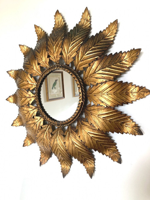 Miroir Soleil en fer doré, dans le Goût de Chaty Vallauris, Années 1960