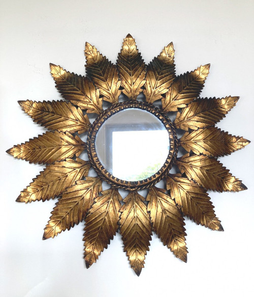 Miroir Soleil en fer doré, dans le Goût de Chaty Vallauris, Années 1960