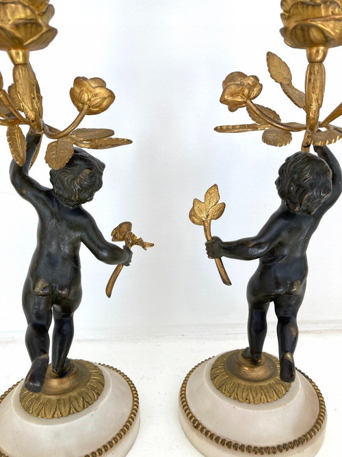Paire de petits Candélabres à Décor De Putti, 19ème