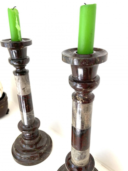 Pair of large candlesticks in two-tone marble, 19th century
