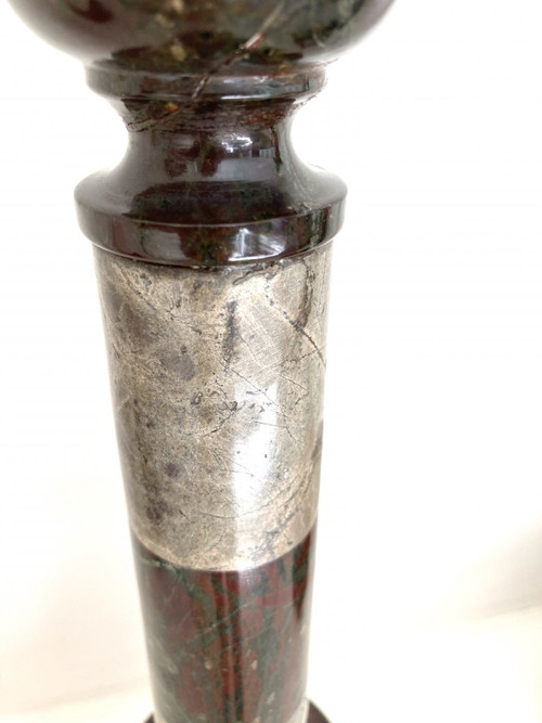 Pair of large candlesticks in two-tone marble, 19th century
