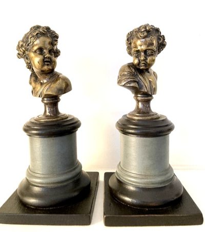 Coppia di busti di bambini in bronzo argentato - XVIII secolo