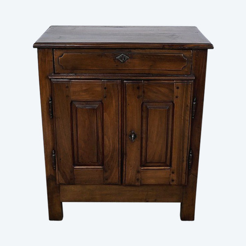 Rare Petit Meuble en Noyer massif, style Louis XIII – Milieu XVIIIe
