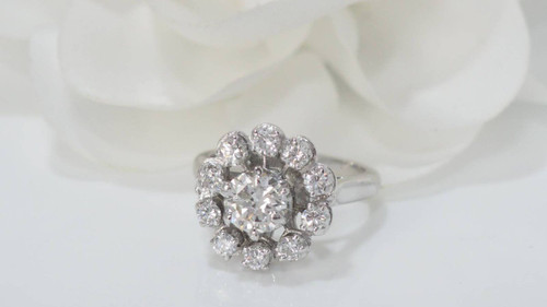 Anello Margherita In Oro Bianco E Diamanti