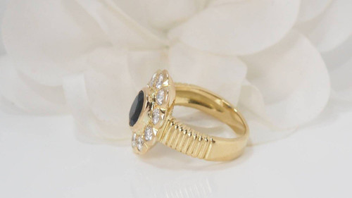 Bague Entourage En Or Jaune, Saphir Ovale Et Diamants