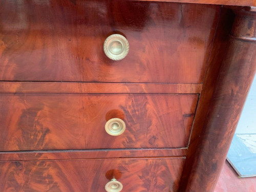 Commode d'époque Empire A Colonnes Détachées XIX Siècle Commode Acajou Flammé