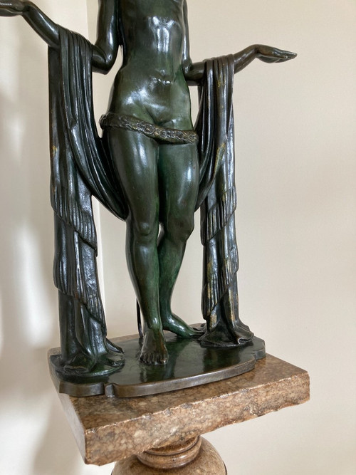 Frauenskulptur Aus Bronze, Signiert Von Marcel Rau (Belgien)