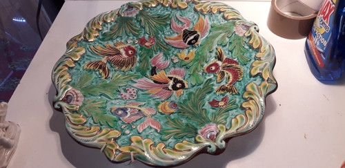 Grande piatto di terracotta Monaco Cerdazur con decoro di pesce