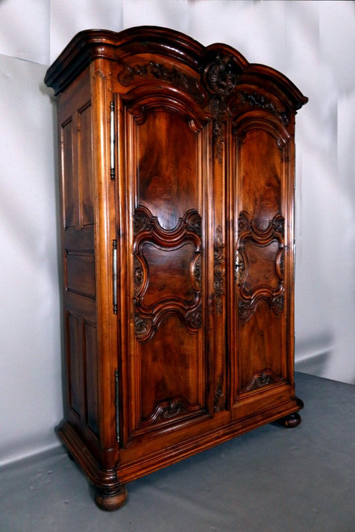 Armadio lionese del XVIII secolo