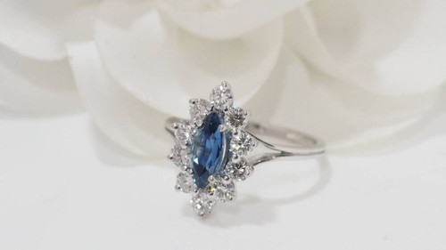 Anello Navette In Oro Bianco, Zaffiro E Diamanti