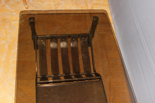 Table basse en fer forgé et cuir vers 1970