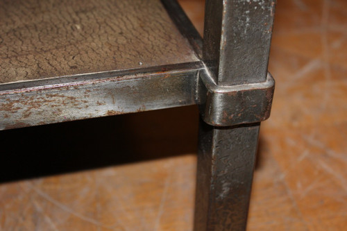 Table basse en fer forgé et cuir vers 1970