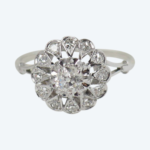 Gänseblümchen-Ring aus Weißgold und Diamanten