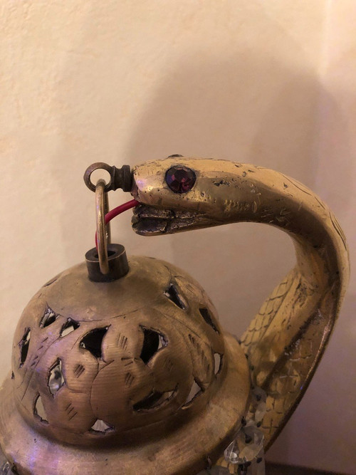 Table lamp