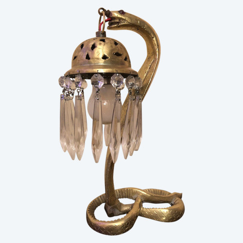 Table lamp