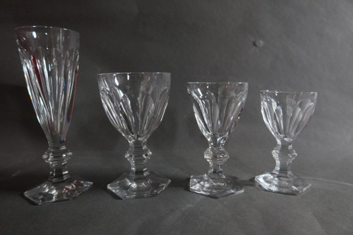 Baccarat Service Harcourt Model